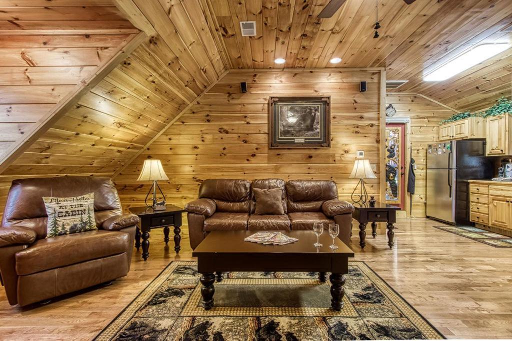 Papa Bear, Hot Tub, Wifi, 1089 Free Tickets Each Paid Day, Dollywood And More Sevierville Exterior foto
