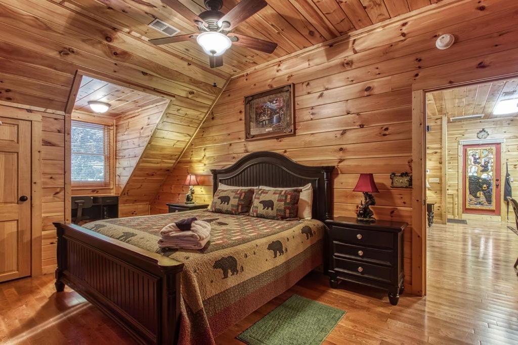 Papa Bear, Hot Tub, Wifi, 1089 Free Tickets Each Paid Day, Dollywood And More Sevierville Exterior foto