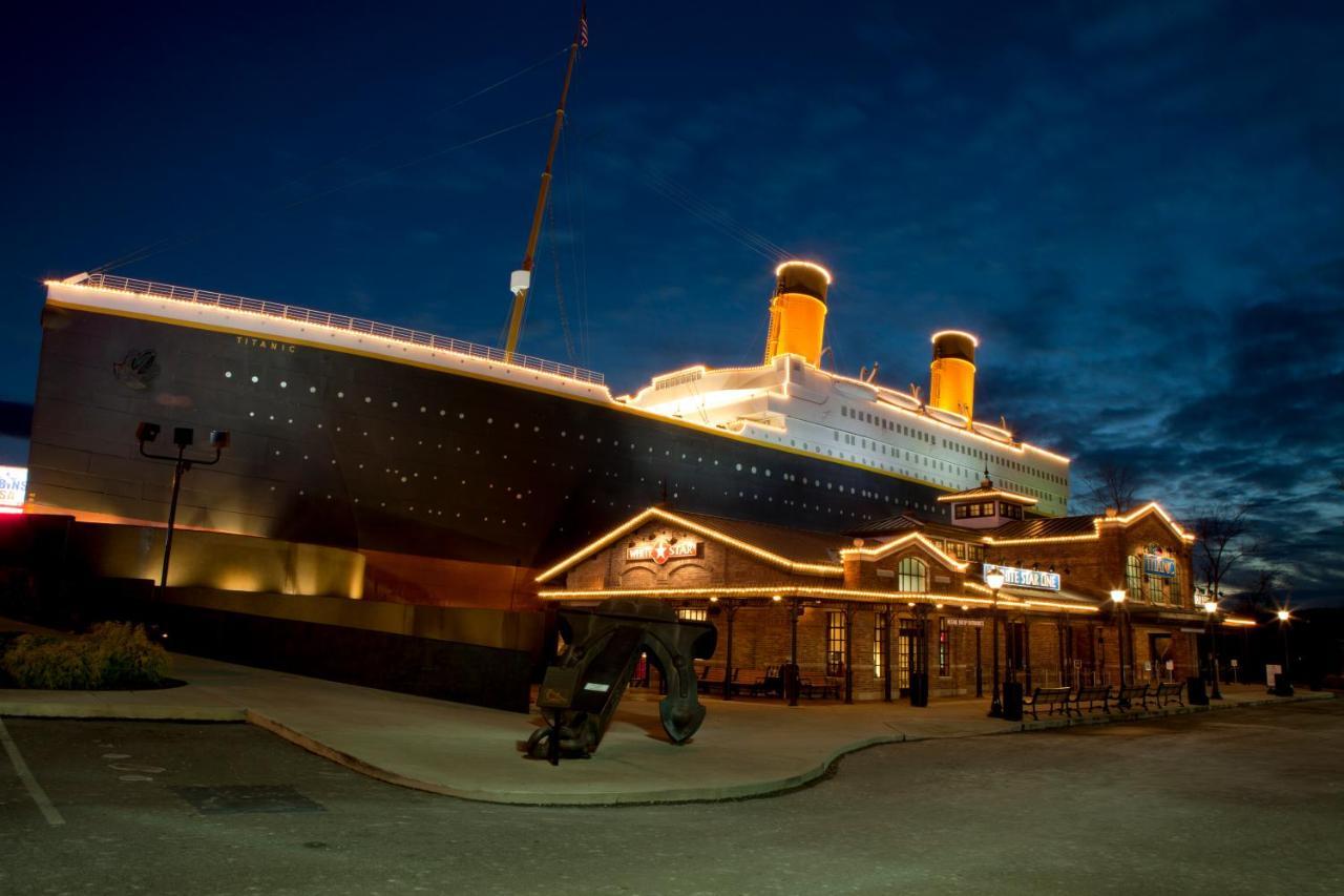 Papa Bear, Hot Tub, Wifi, 1089 Free Tickets Each Paid Day, Dollywood And More Sevierville Exterior foto